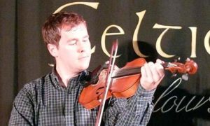 celticcoloursfestival-fiddler-violin-music-capebretonisland-cbi-canada-novascotia