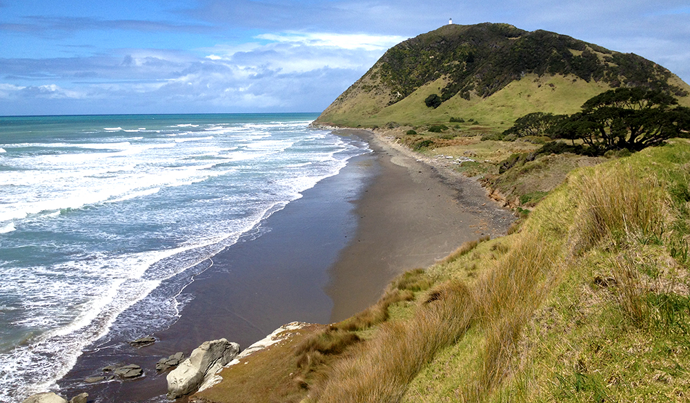 eastcape-beautifulbeach-newzealand