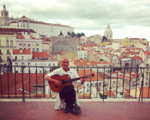 man-singing-castello-lisbon-lisboa-portugal