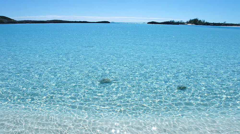 pristine-water-privateisland-exumas-bahamas